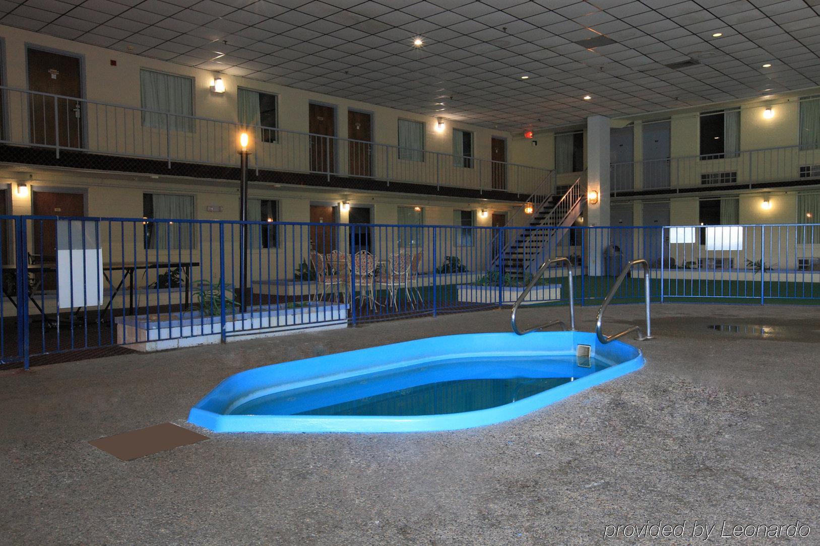 Americas Best Value Inn Newton Instalações foto