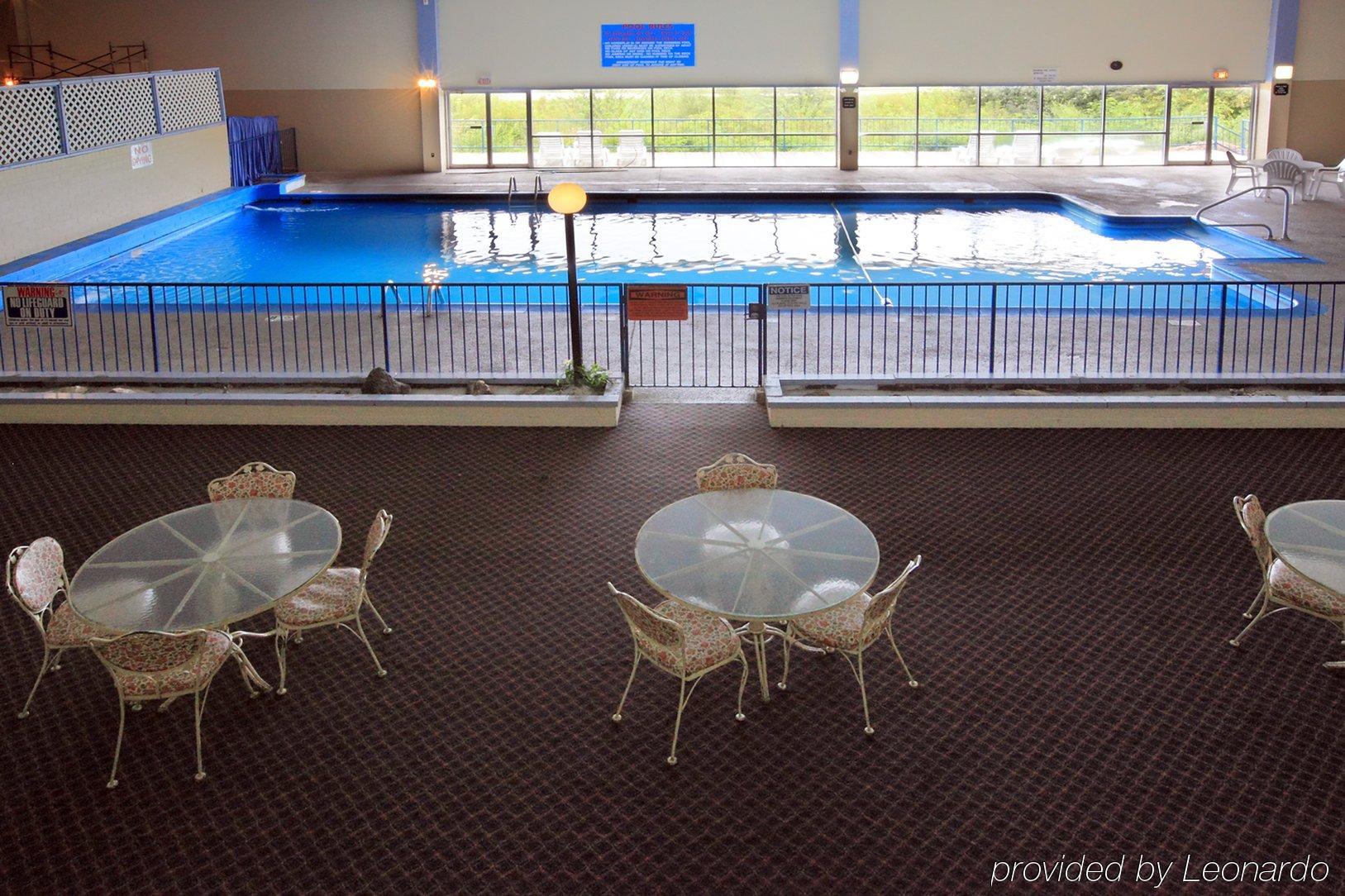 Americas Best Value Inn Newton Instalações foto