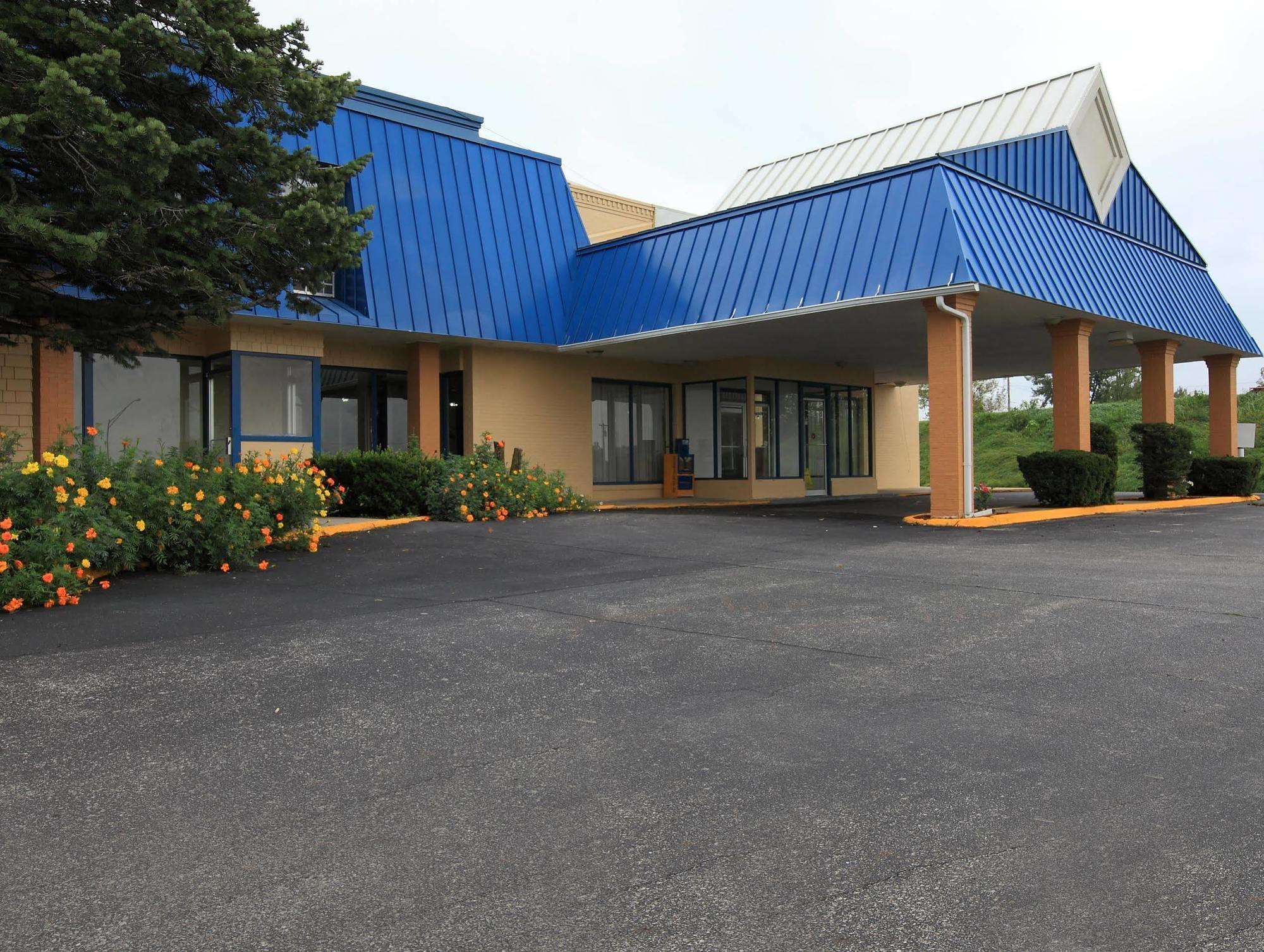 Americas Best Value Inn Newton Exterior foto